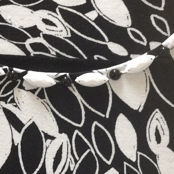 Blouse - Picture 2 of 4